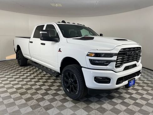 New 2026 RAM 2500 Tradesman AWD/4WD image 10