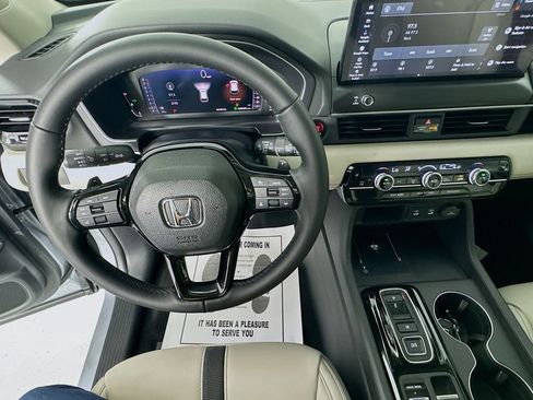 New 2026 Honda Pilot EX-L image 16