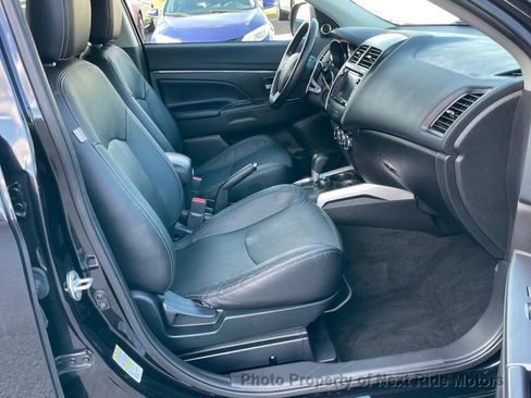 Used 2014 Mitsubishi Outlander Sport SE AWD/4WD image 10