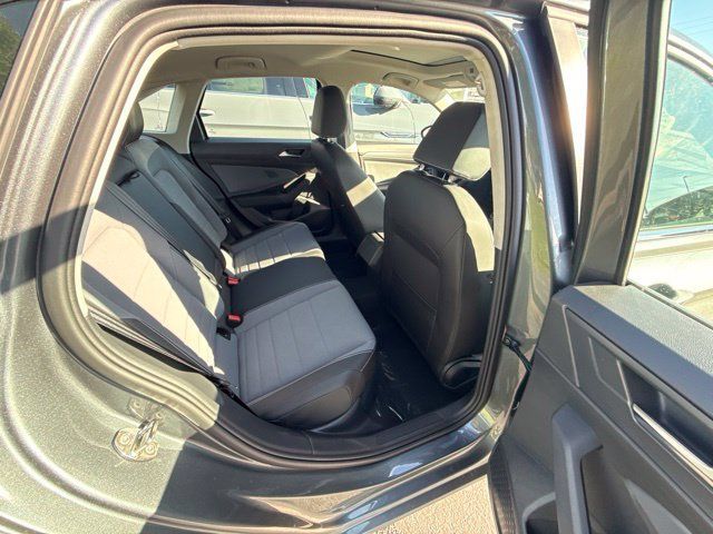 New 2027 Volkswagen Jetta SE FWD image 11