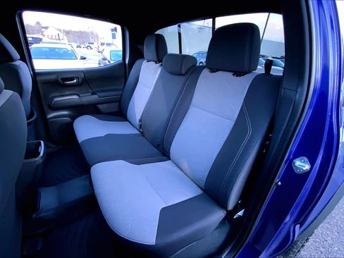 Used 2023 Toyota Tacoma TRD Off-Road image 20