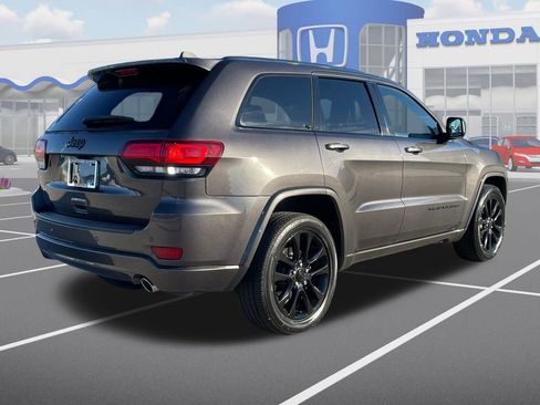 Used 2020 Jeep Grand Cherokee Altitude image 9