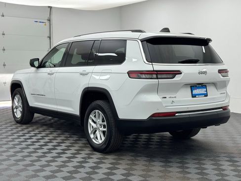Used 2023 Jeep Grand Cherokee L Laredo AWD/4WD image 9