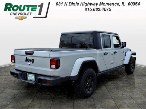 Used 2023 Jeep Gladiator Sport AWD/4WD image 4