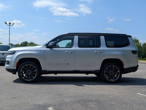 Used 2025 Jeep Grand Wagoneer Series II Obsidian w/ Quick Order Packagew 28T AWD/4WD image 6