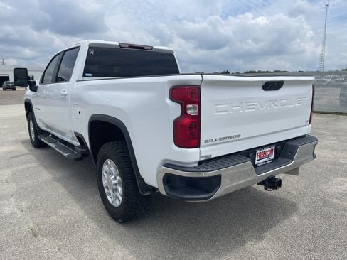 Used 2023 Chevrolet Silverado 2500 LT w/ Convenience Package AWD/4WD image 6