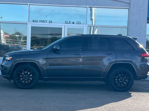 Used 2021 Jeep Grand Cherokee Laredo X image 7