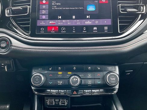 Used 2022 Dodge Durango R/T w/ Trailer Tow Group IV AWD/4WD image 32