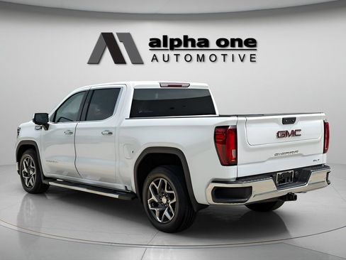 Used 2022 GMC Sierra 1500 SLT RWD image 10