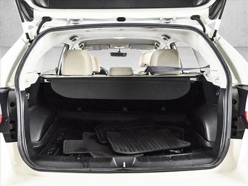 Used 2017 Subaru Crosstrek 2.0i Premium w/ Popular Package #1 AWD/4WD image 6
