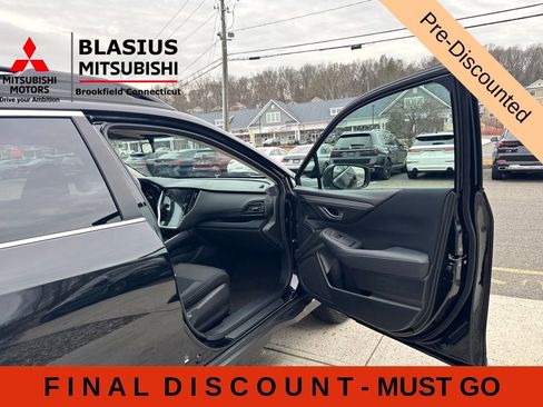 Used 2023 Subaru Outback Premium AWD/4WD image 16