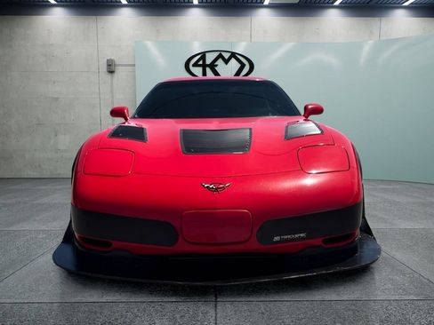 Used 2001 Chevrolet Corvette Z06 w/ Memory Pkg RWD image 8