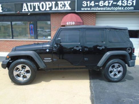 Used 2014 Jeep Wrangler Unlimited Sport w/ Quick Order Package 24S AWD/4WD image 5