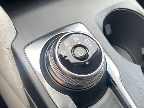 New 2025 Ford Escape SE image 28