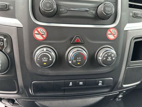 Used 2024 RAM 1500 Warlock RWD image 15