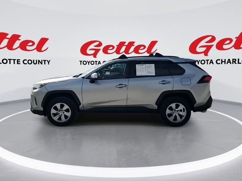 Used 2019 Toyota RAV4 LE image 5