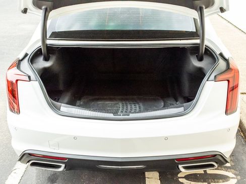 Used 2022 Cadillac CT5 Luxury RWD image 18