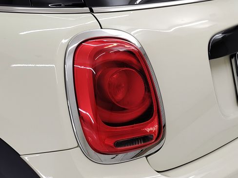 Certified 2020 MINI Cooper S image 8