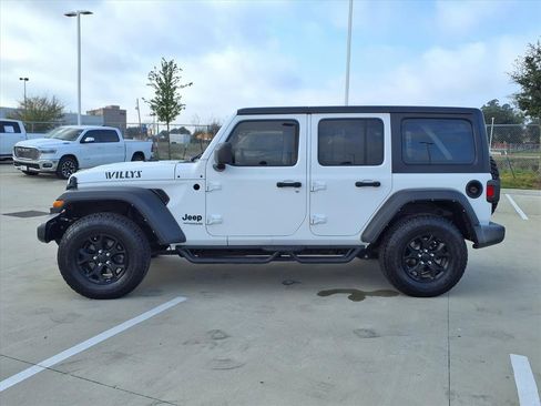 Used 2021 Jeep Wrangler Unlimited Sport image 8