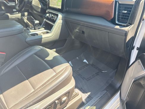 Used 2023 GMC Sierra 1500 Denali AWD/4WD image 33