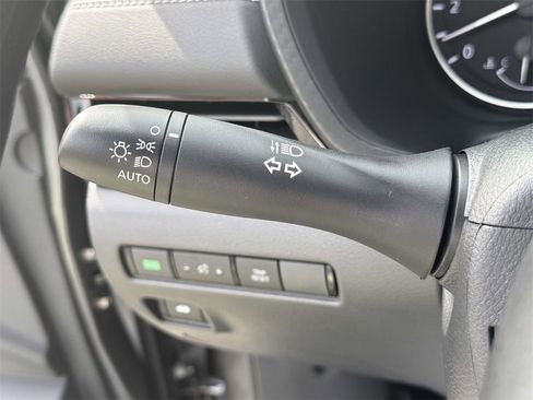 Used 2025 Nissan Sentra SV image 21