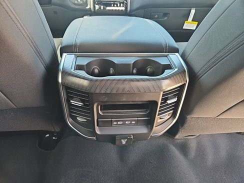 New 2026 RAM 2500 Big Horn AWD/4WD image 34
