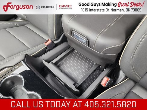 New 2026 GMC Yukon Elevation w/ Elevation Premium Package AWD/4WD image 38