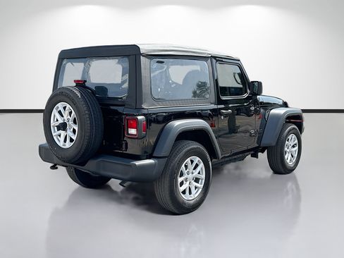 Used 2023 Jeep Wrangler Sport AWD/4WD image 3