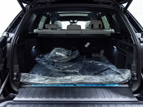 New 2026 BMW X5 xDrive50e w/ Premium Package AWD/4WD image 13