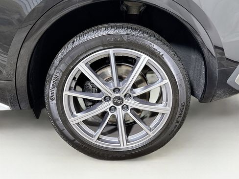 Used 2023 Audi SQ5 Premium w/ Convenience Package image 29