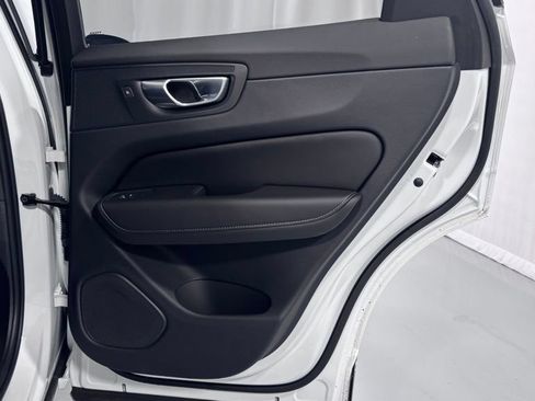 Certified 2024 Volvo XC60 T8 Ultimate AWD/4WD image 27