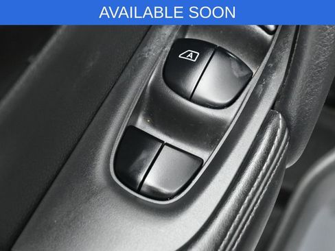 Used 2019 Nissan Rogue SV w/ Premium Package AWD/4WD image 6