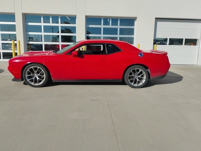 Used 2022 Dodge Challenger GT RWD image 6