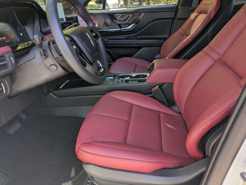 New 2026 Lincoln Corsair Reserve image 16