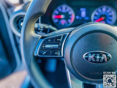 Used 2020 Kia Forte LXS image 20