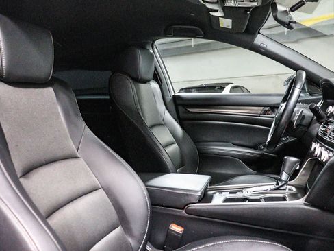 Used 2022 Honda Accord Sport image 16