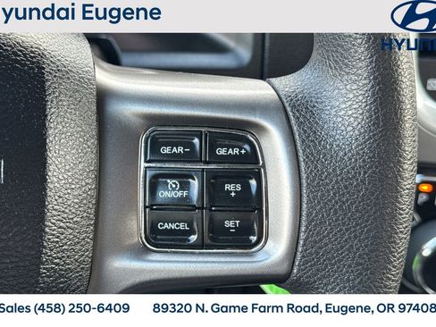 Used 2024 RAM 1500 Classic SLT image 27