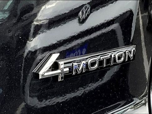 New 2026 Volkswagen Atlas Cross Sport SE image 24