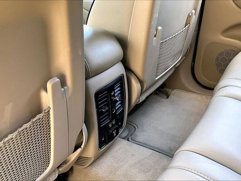 Used 2014 Jeep Grand Cherokee Overland w/ Advanced Technology Group RWD image 10
