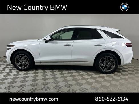 Used 2025 Genesis GV70 2.5T w/ Select Package AWD/4WD image 4