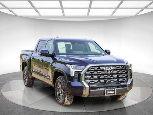 Used 2024 Toyota Tundra Platinum image 5