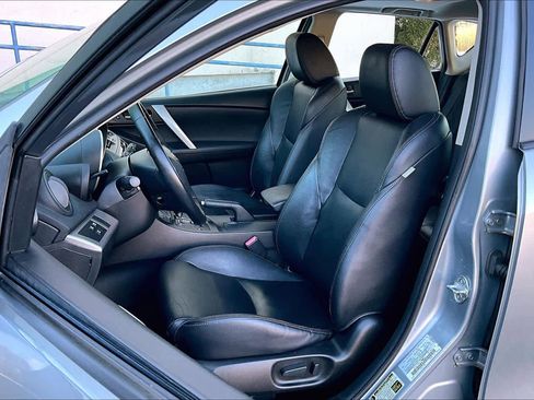 Used 2013 MAZDA MAZDA3 i Grand Touring image 8