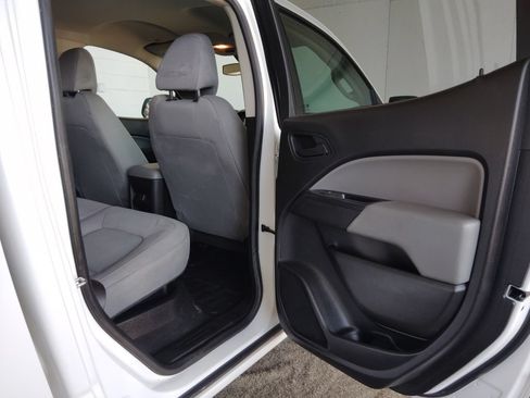 Used 2018 Chevrolet Colorado W/T w/ WT Convenience Package AWD/4WD image 14