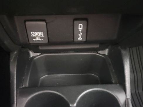 Used 2018 Honda Fit EX image 32