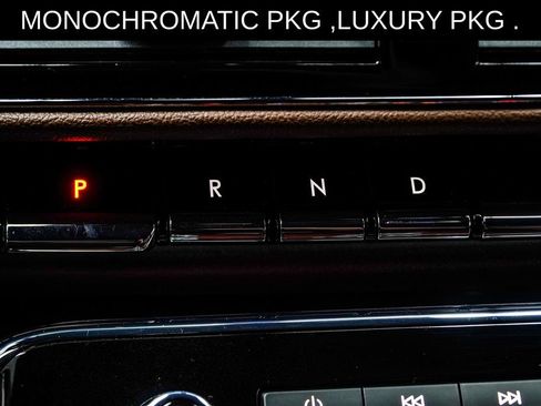 Used 2023 Lincoln Navigator Reserve AWD/4WD image 22