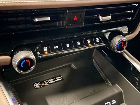 New 2026 Chevrolet Tahoe High Country w/ Sun And Tow Package image 15