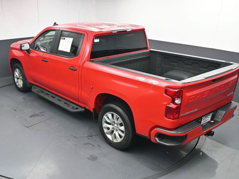 Used 2025 Chevrolet Silverado 1500 Custom image 39