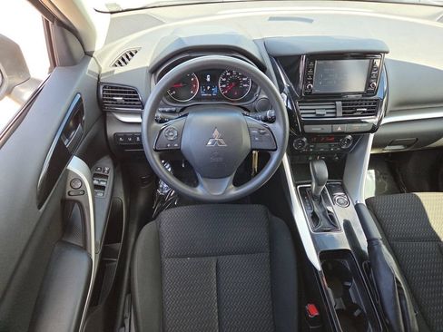 Used 2023 Mitsubishi Eclipse Cross ES AWD/4WD image 4