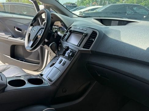 Used 2014 Toyota Venza XLE w/ Tow Prep Package image 12