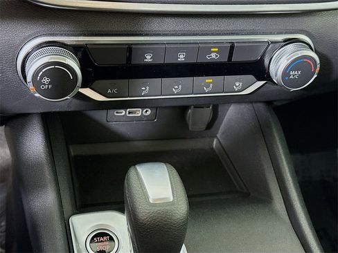 Certified 2022 Nissan Altima 2.5 SV image 8